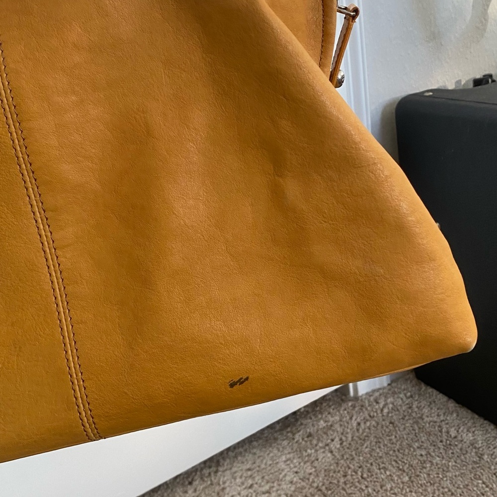 Mustard Gianfranco Ferre medium bag - Picture 5 of 5